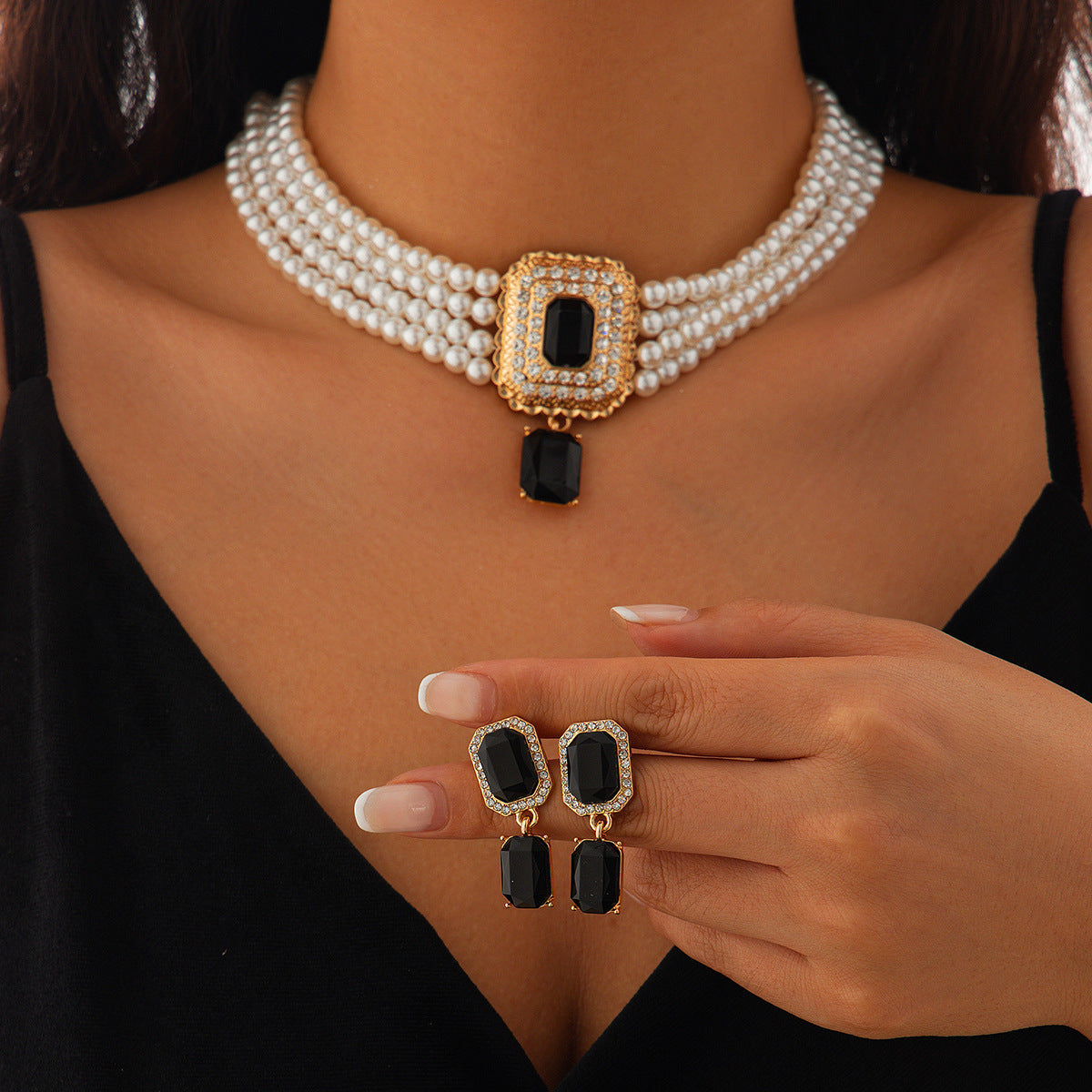 Retro square full diamond gemstone imitation pearl necklace