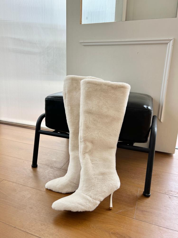 New autumn and winter beige fur boots high heel snow boots