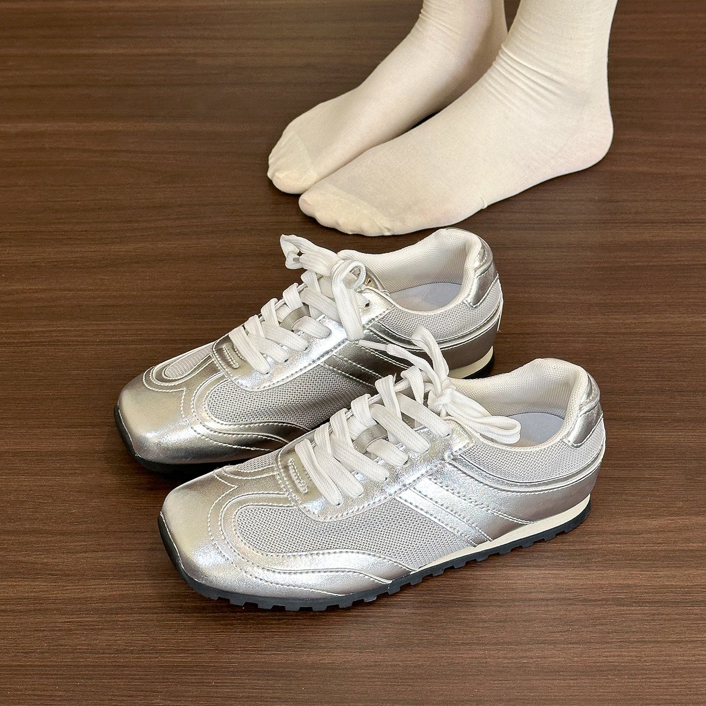 Silver breathable sneakers