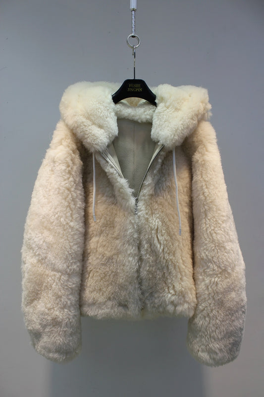 Lmported sheepskin one-piece bear hooded short coat
