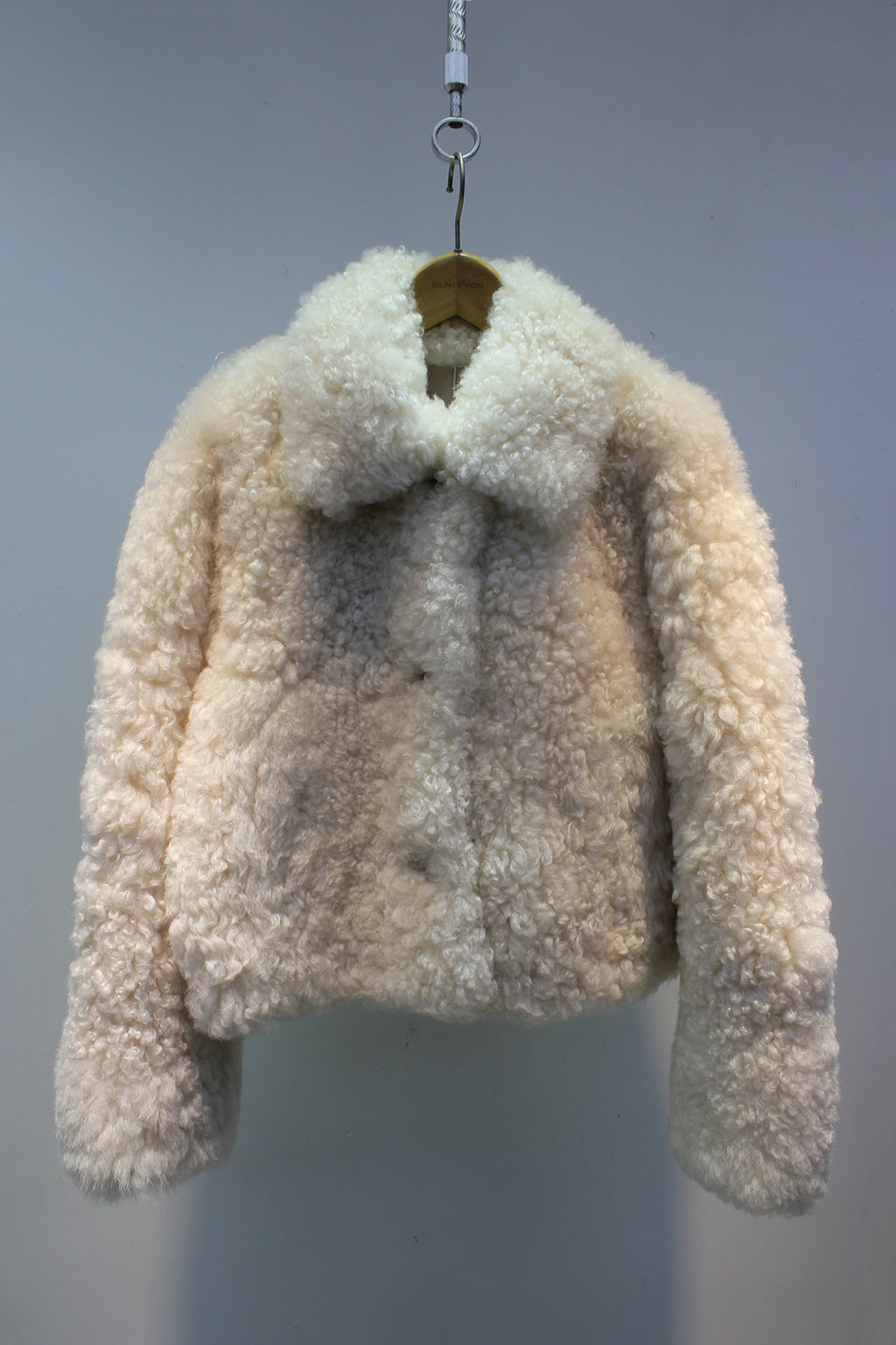 Lcelandic imported sheepskin all-in-one French style short fur coat