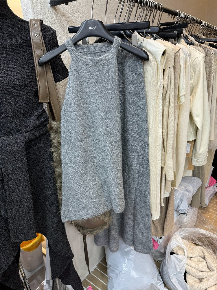 Sleeveless knitted vest + skirt two-piece set