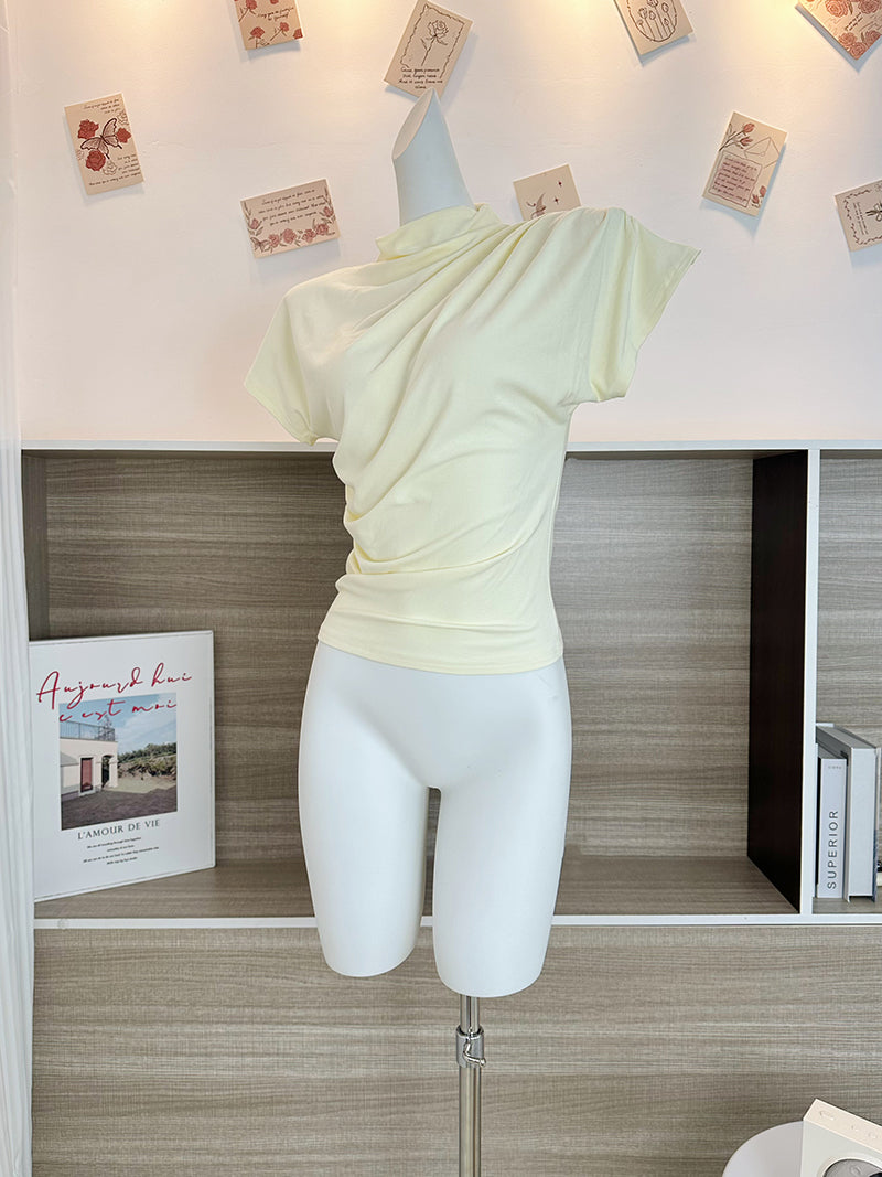 Pleated short-sleeved T-shirt