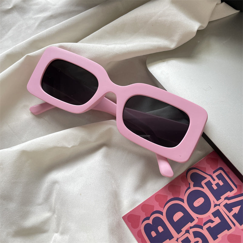 European and American street love pink sunglasses