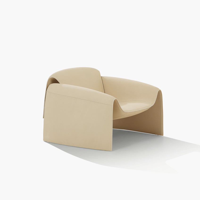 Single sofa full leather Italian minimalist living room LE CLUB crab armrest leisure chair lounge chair