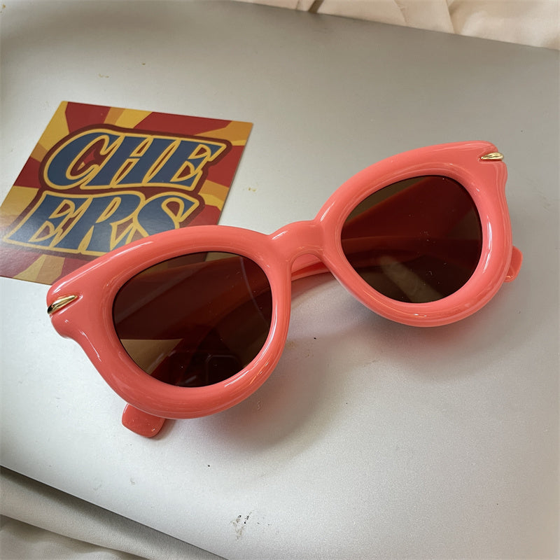 European and American street love pink sunglasses
