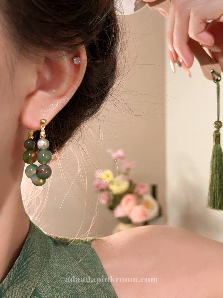Colored agate bead earrings