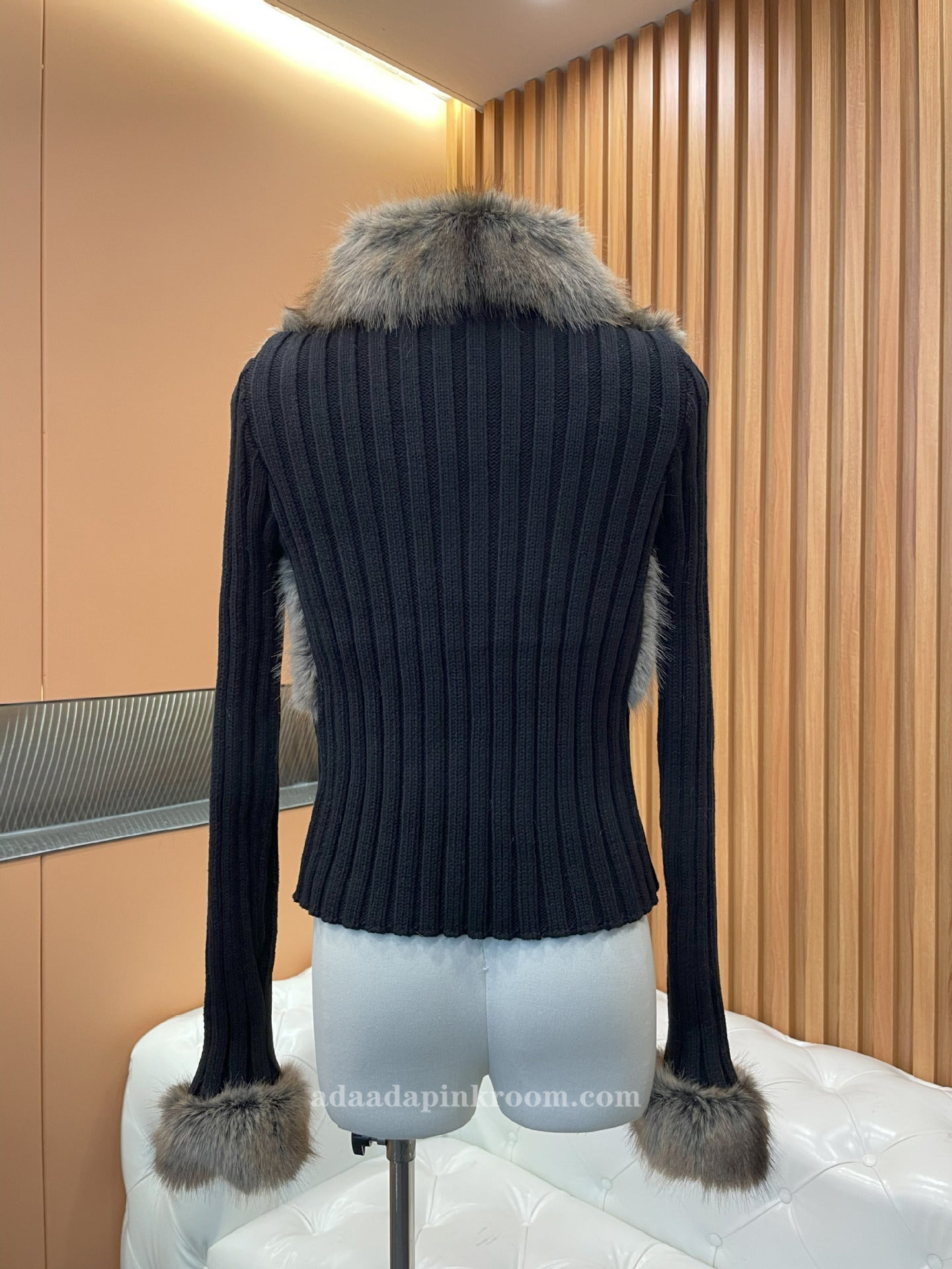 Plush lapel long-sleeved knitted cardigan