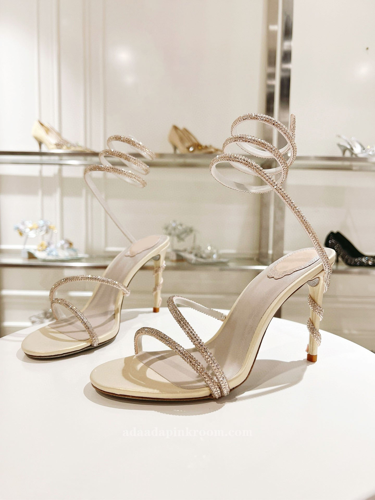 Snake -shaped winding rhinestone high heels  2