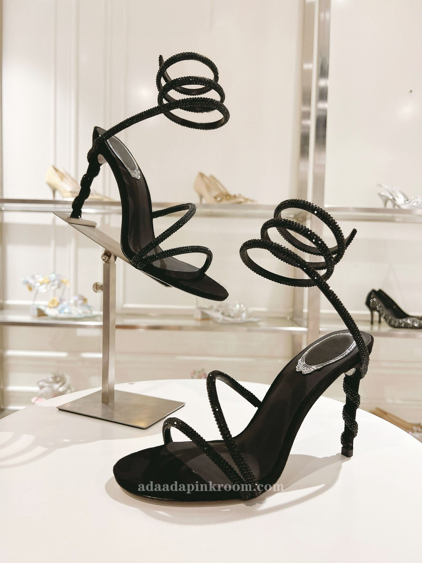 Snake -shaped winding rhinestone high heels  2