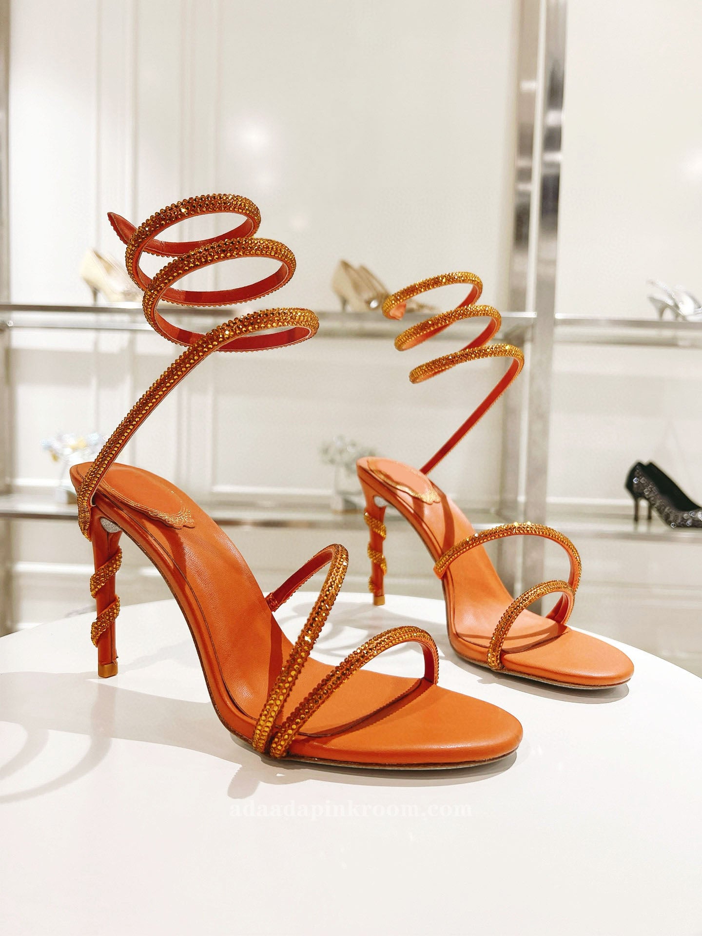 Snake -shaped winding rhinestone high heels  2