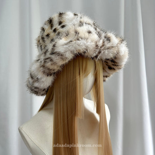 Plush bucket hat
