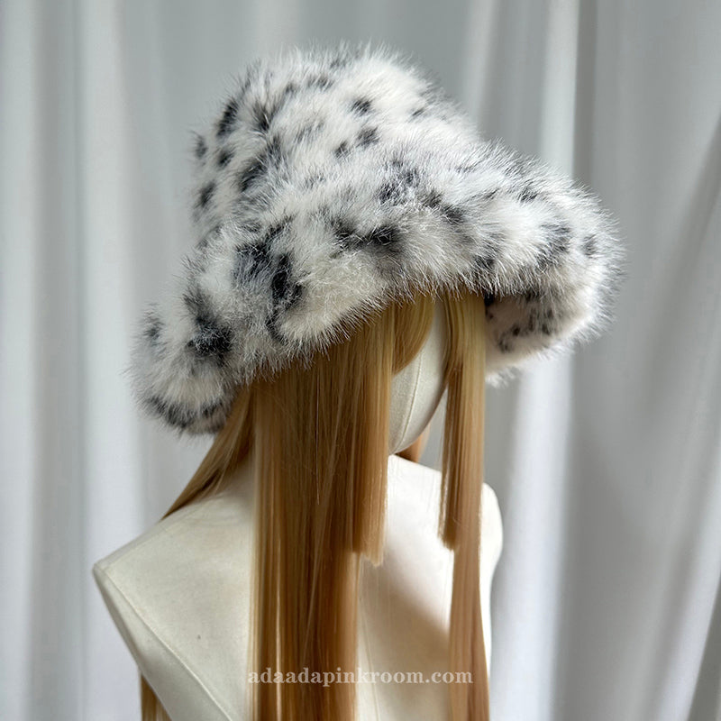 Plush bucket hat