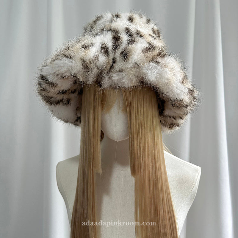 Plush bucket hat