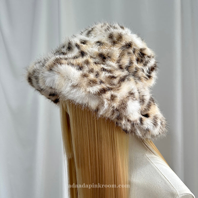 Plush bucket hat