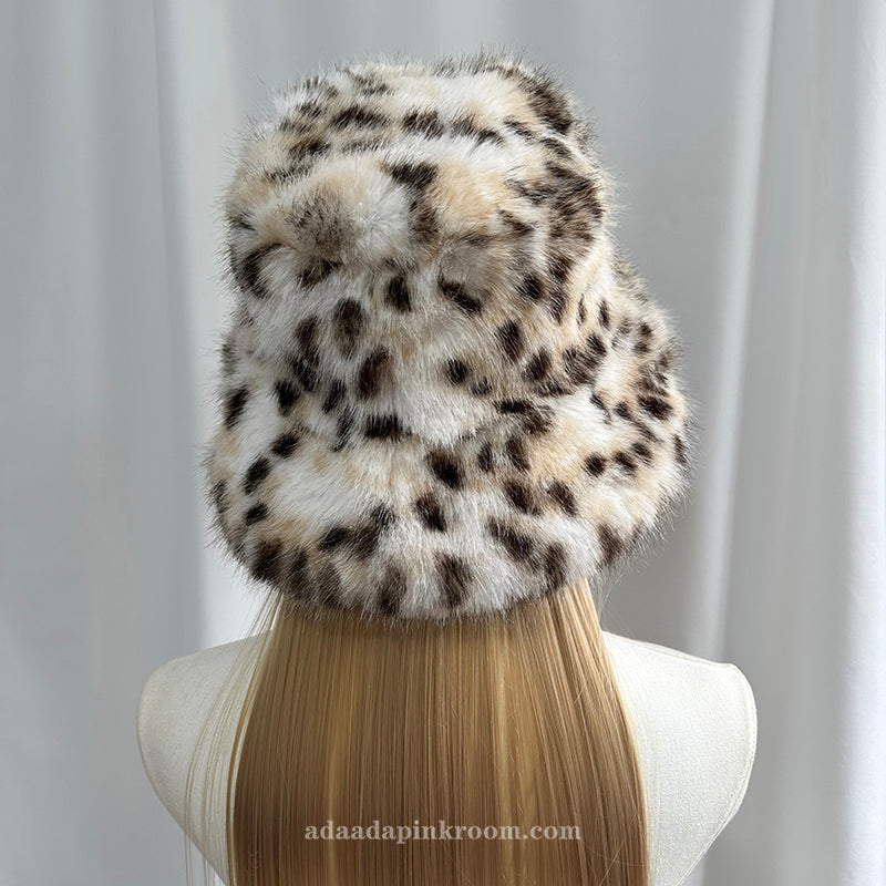 Plush bucket hat