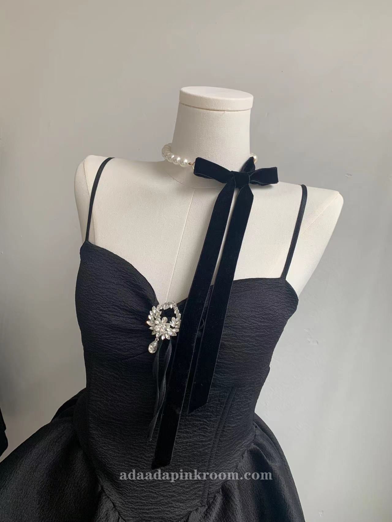 Pearl Velvet Necklace Bow
