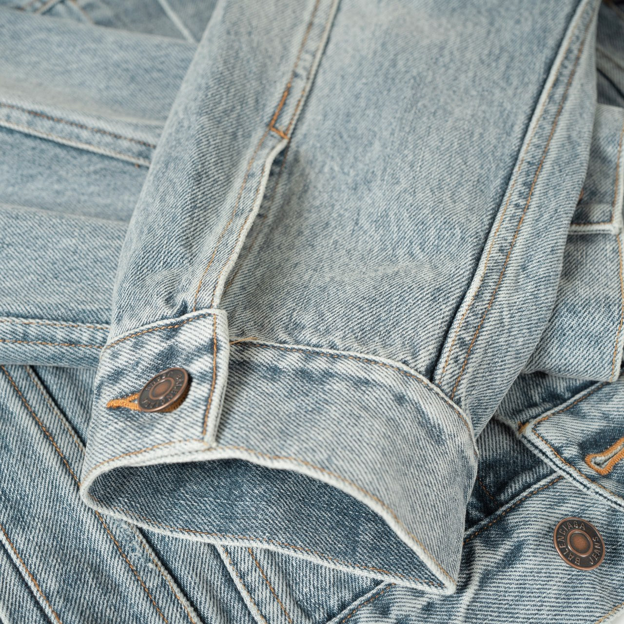 Short denim jacket