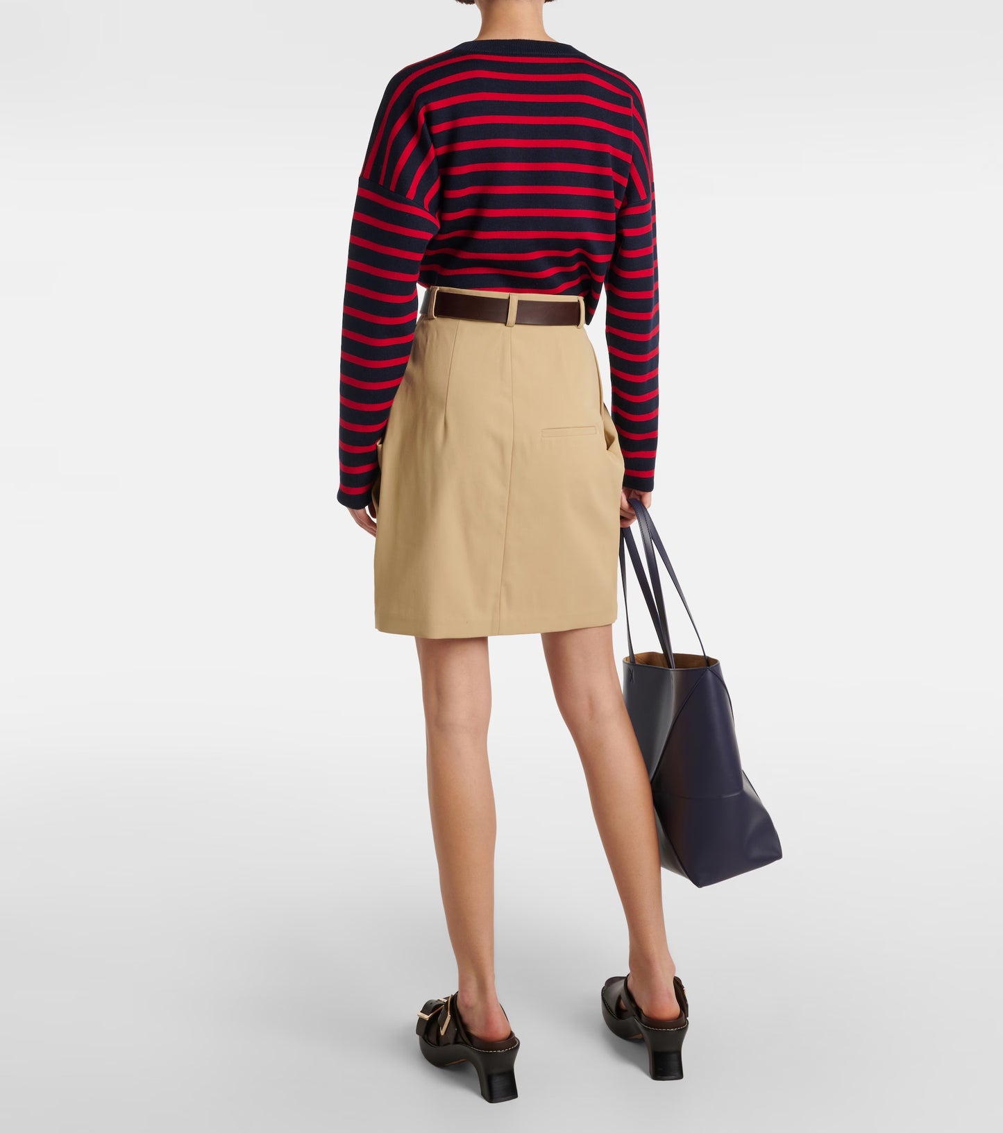 Draped skirt with belt