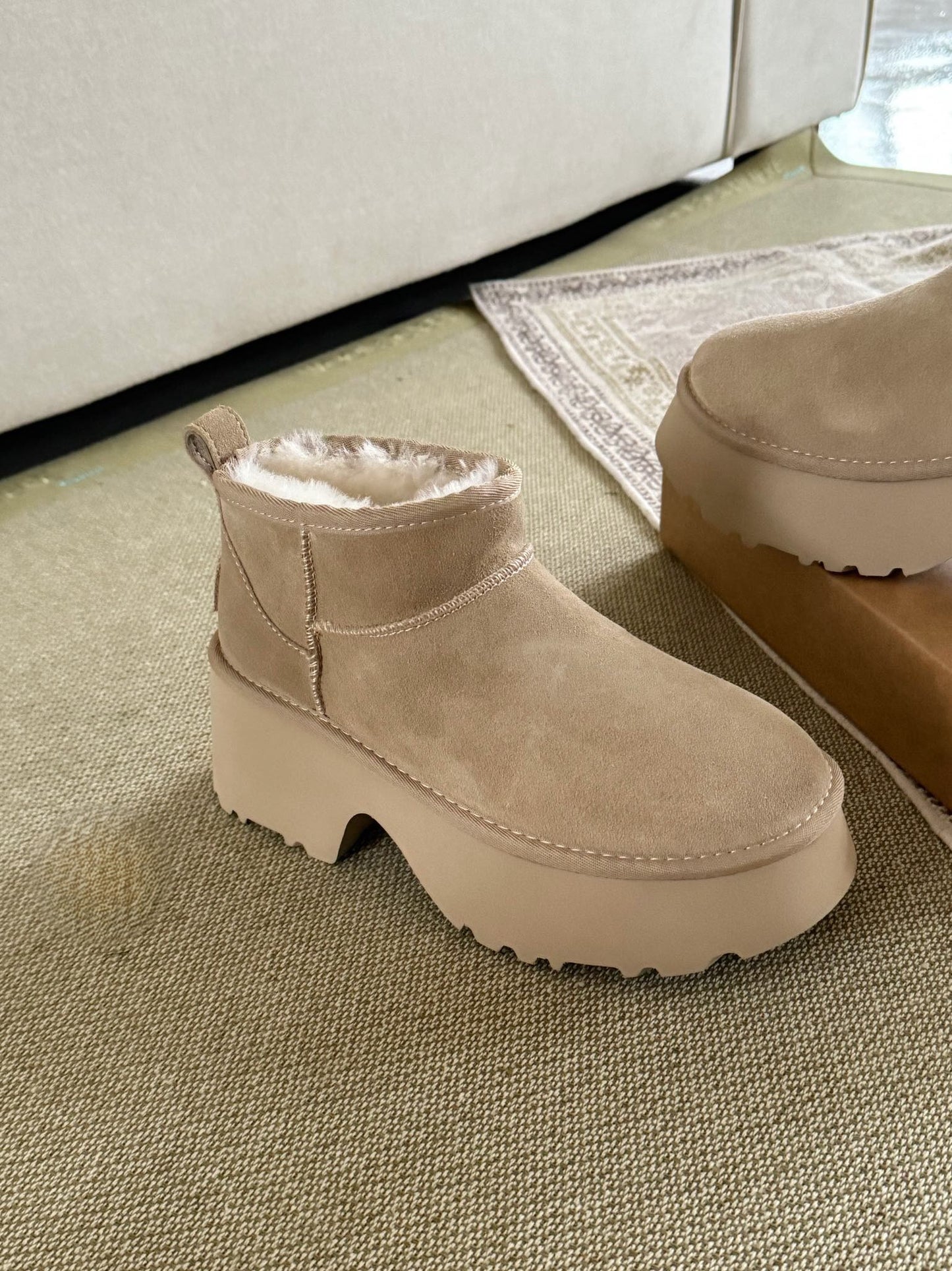 Mermaid wedge snow boots