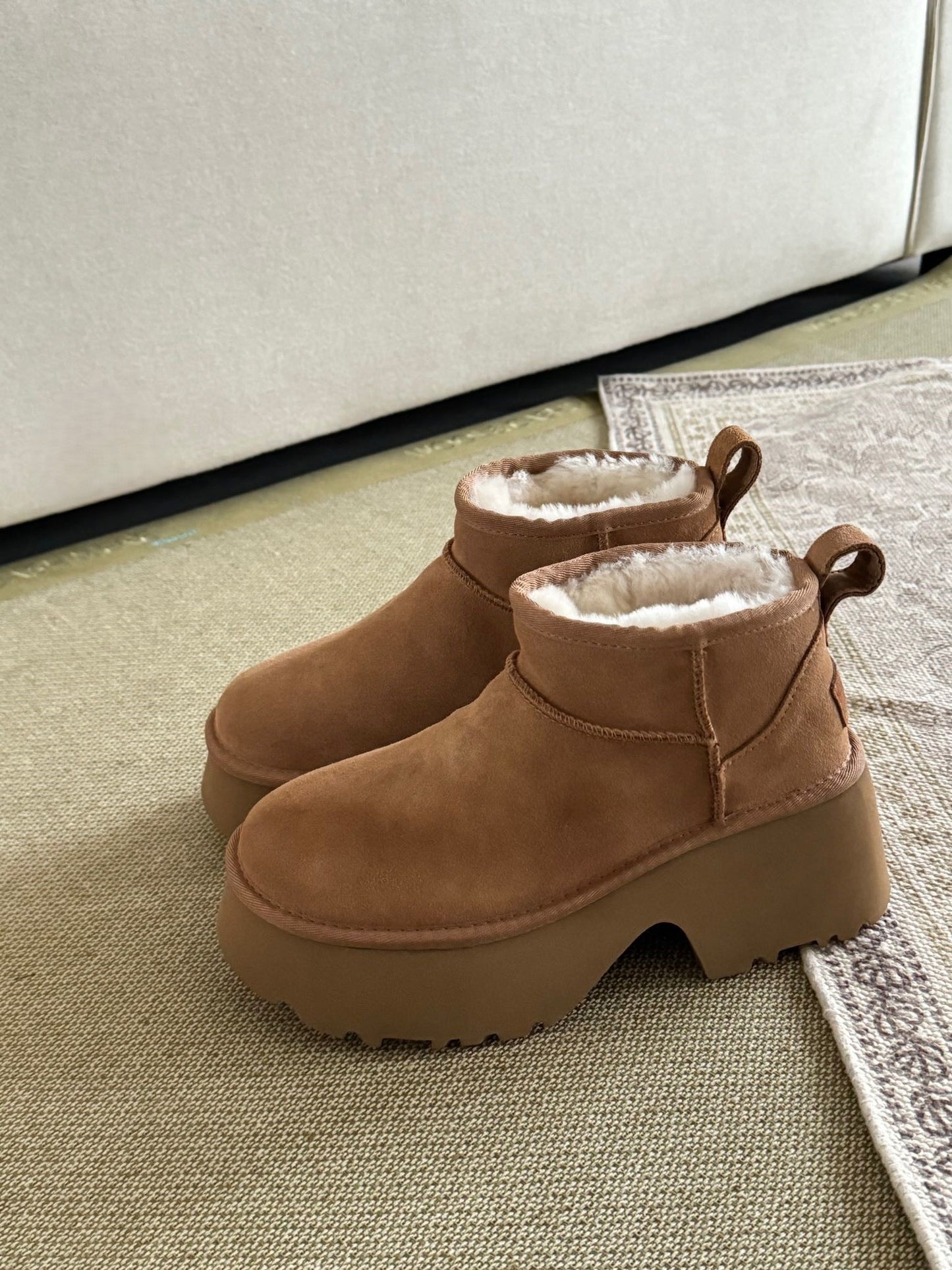Mermaid wedge snow boots