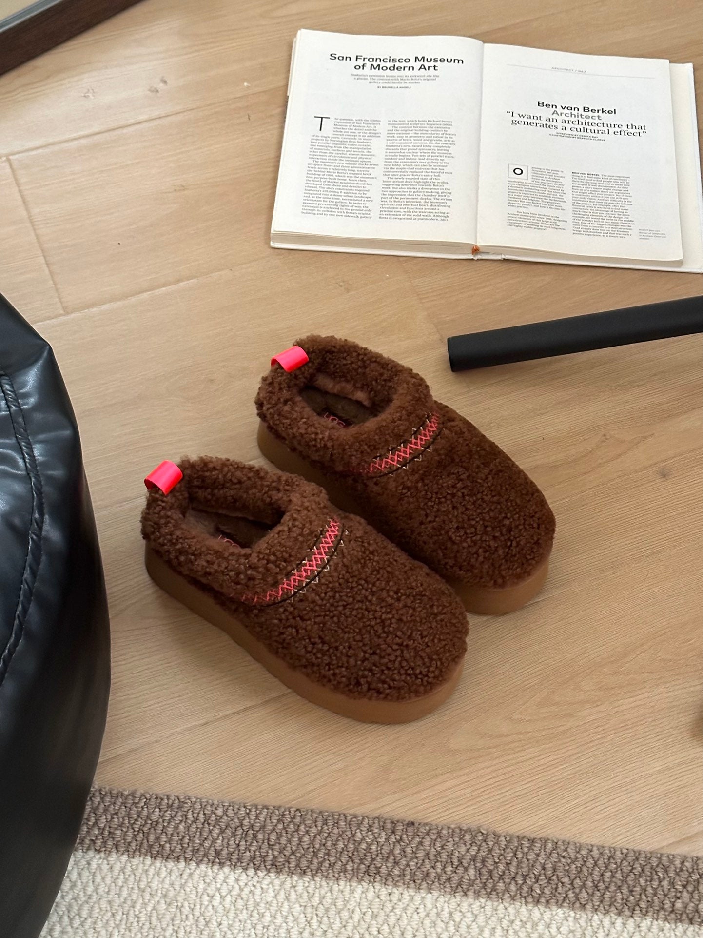 Mini snow boots