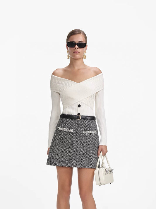 Knitted long-sleeved top