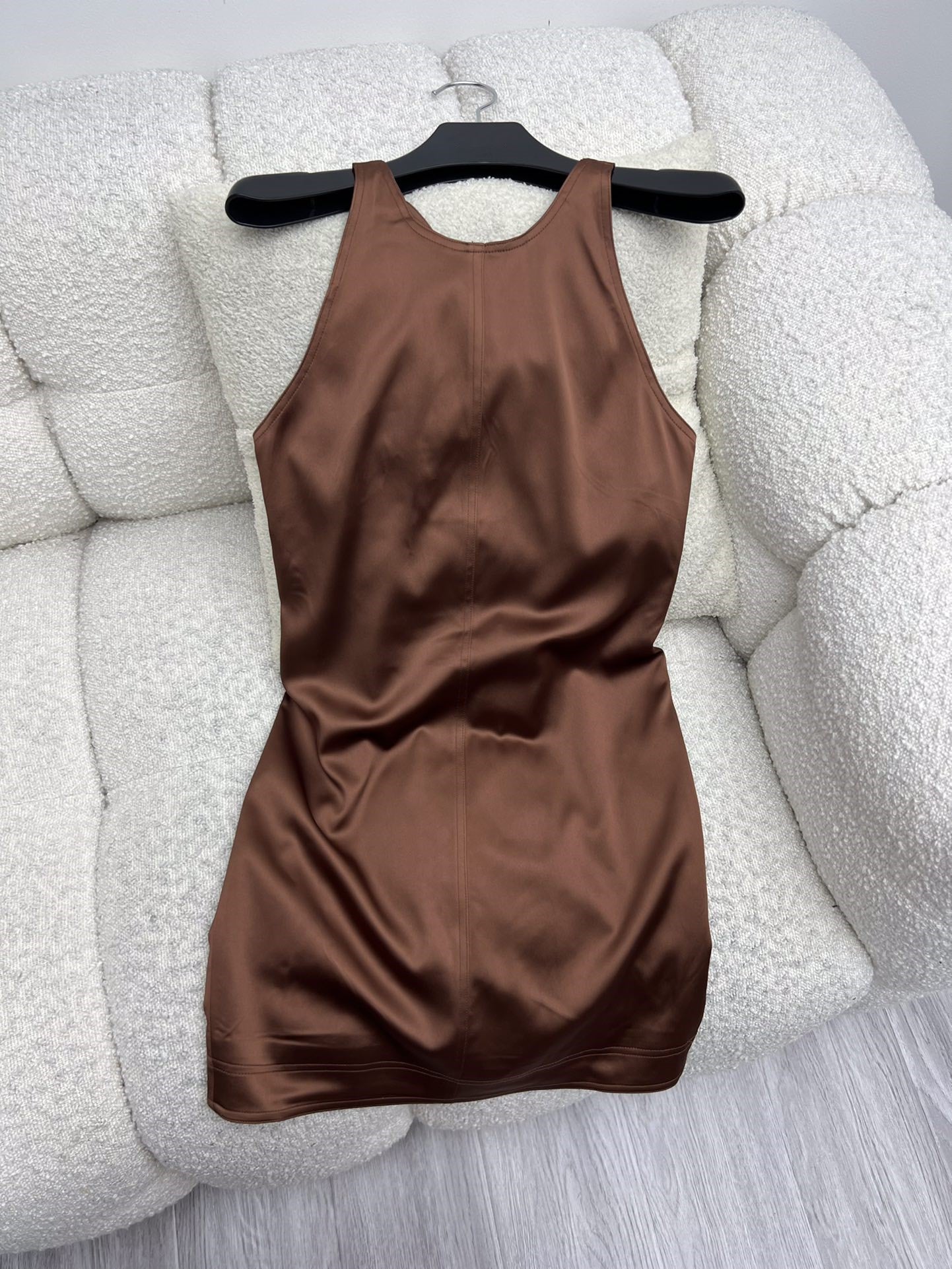 Satin backless dress