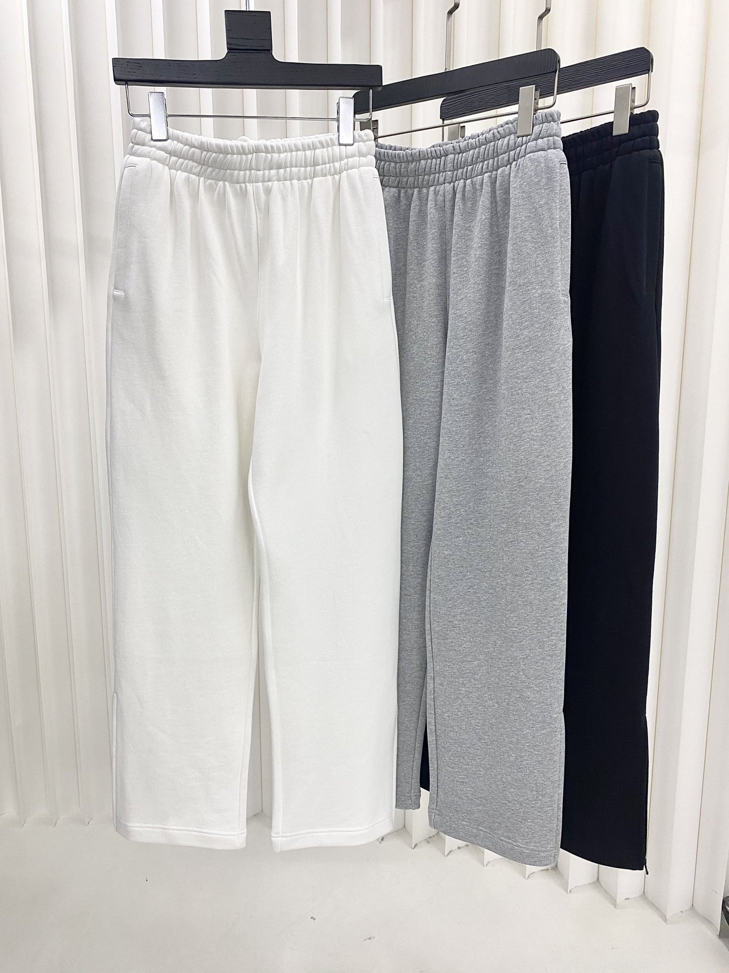 Pullover crew neck sweatshirt/pants