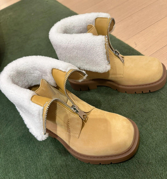 Wool and leather boots