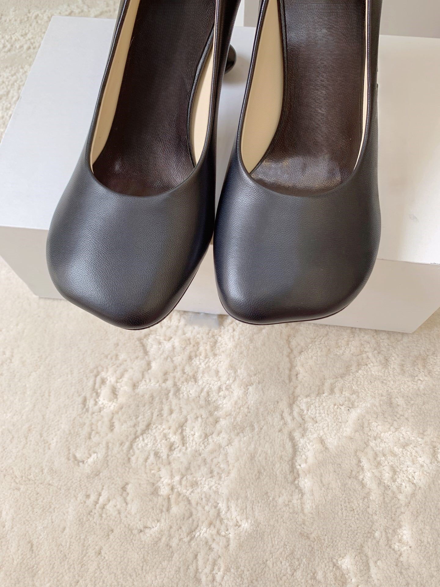 Soft leather high heels