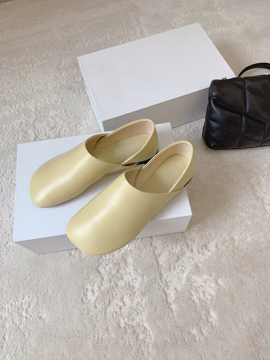 Soft leather flats