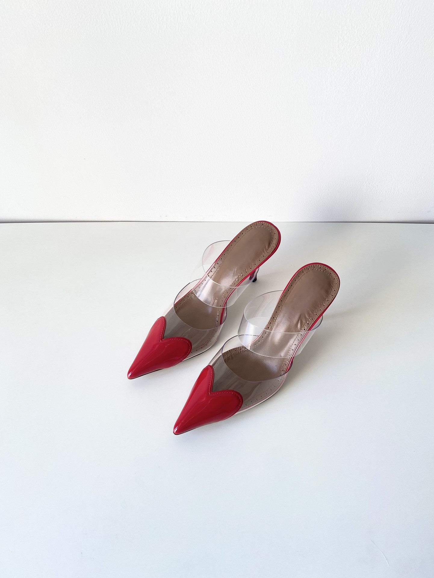 Heart high heel slippers