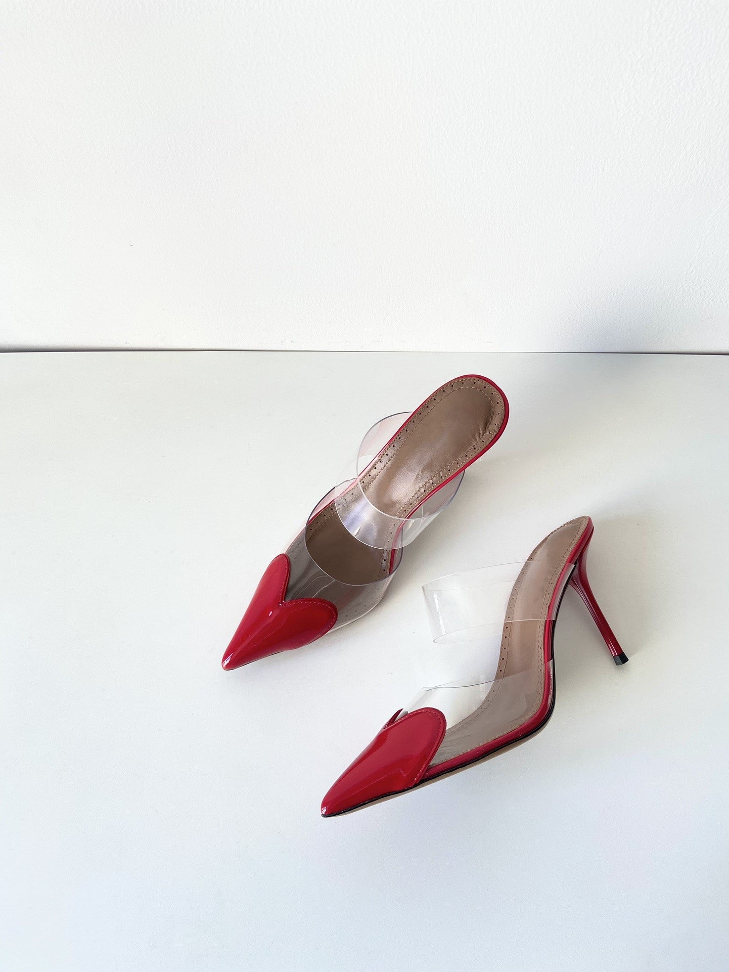 Heart high heel slippers