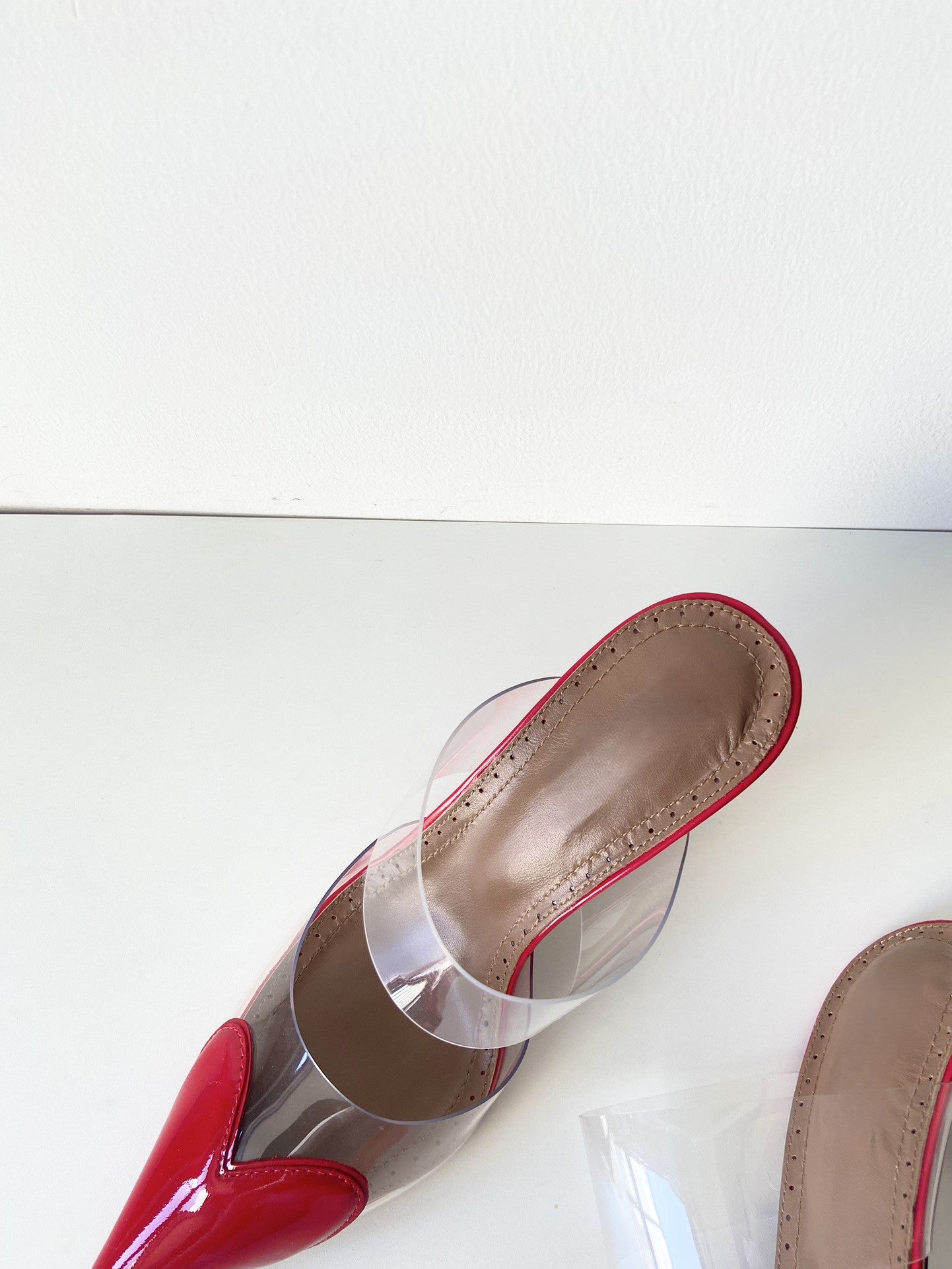 Heart high heel slippers