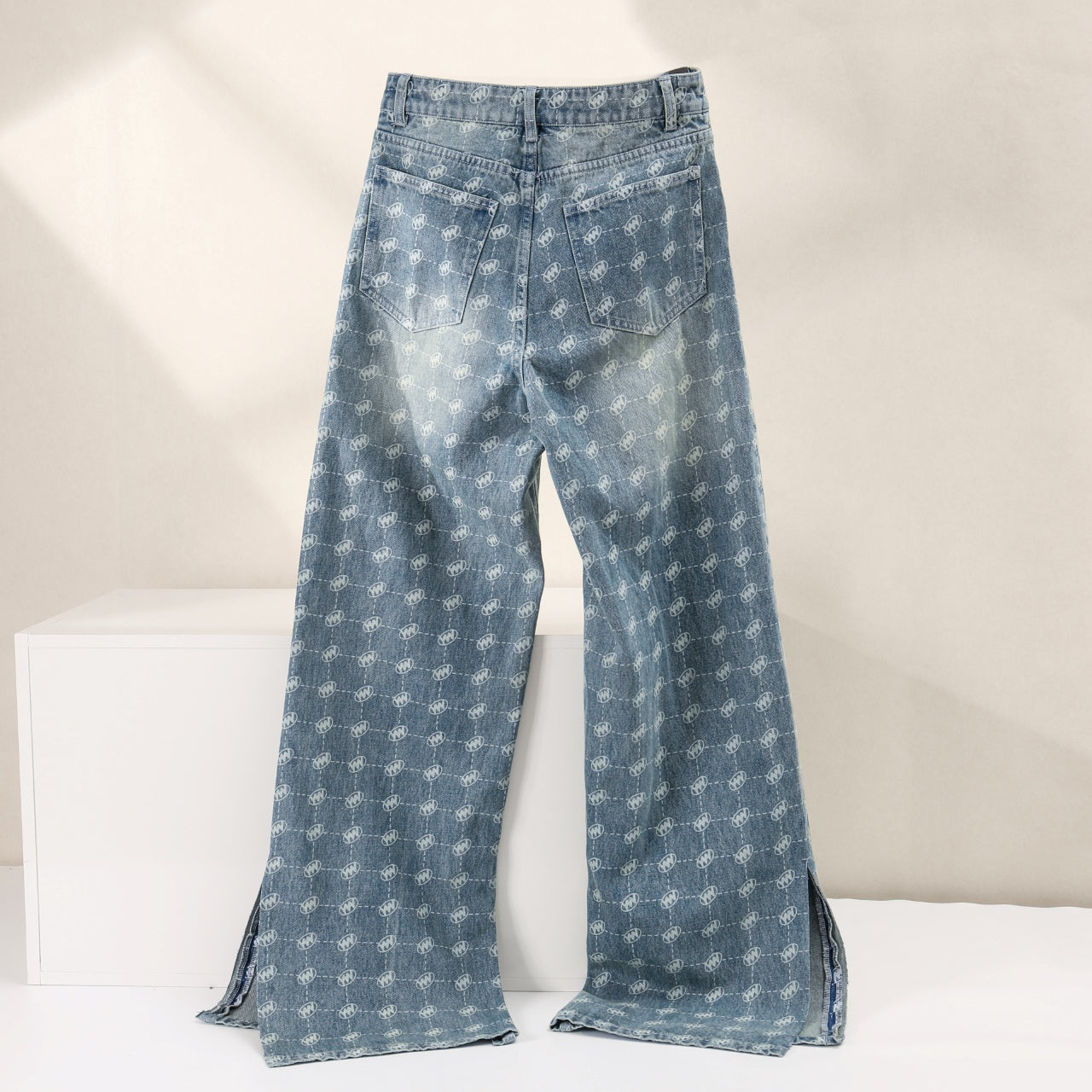 Slit denim straight pants