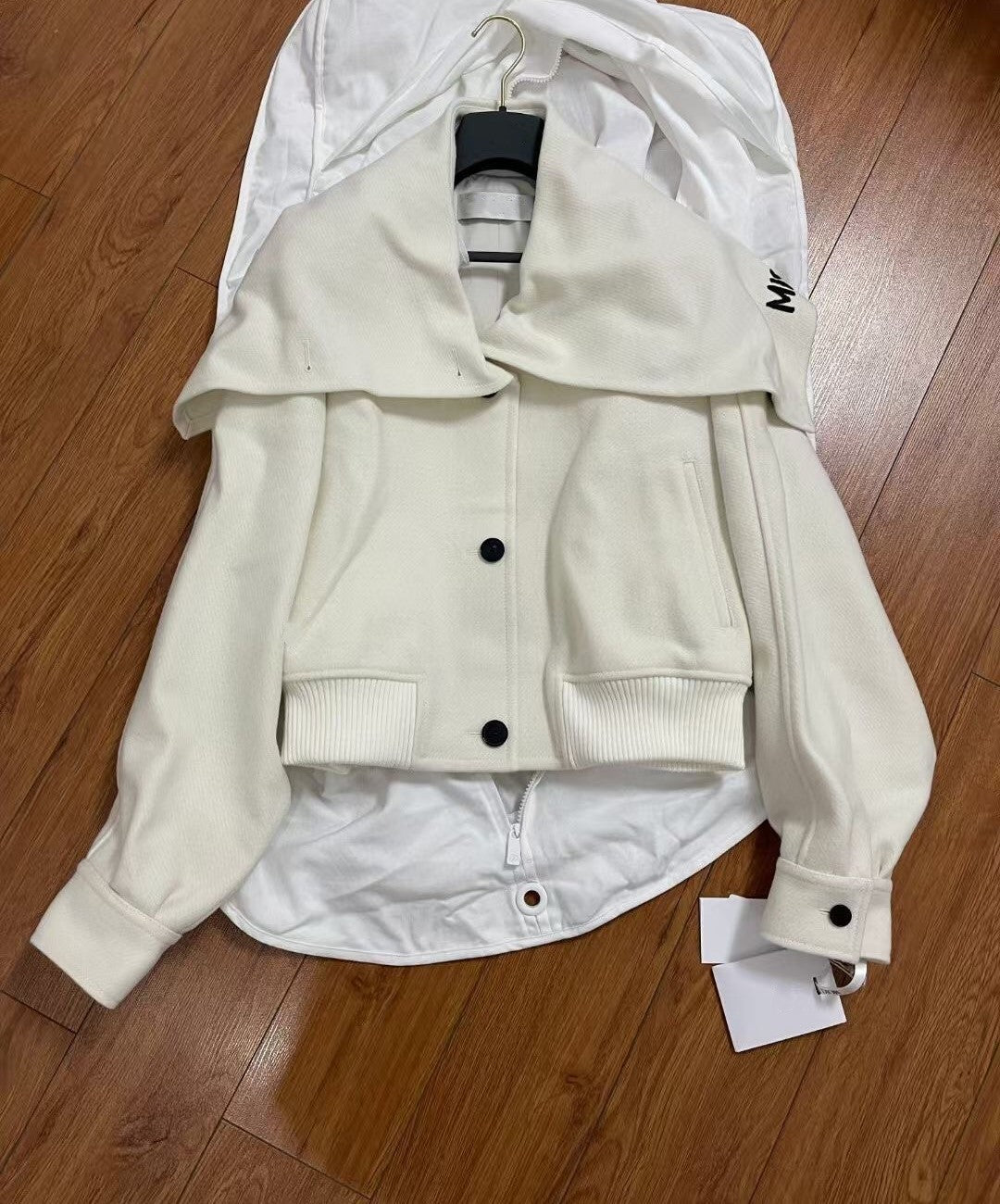 Navy collar jacket