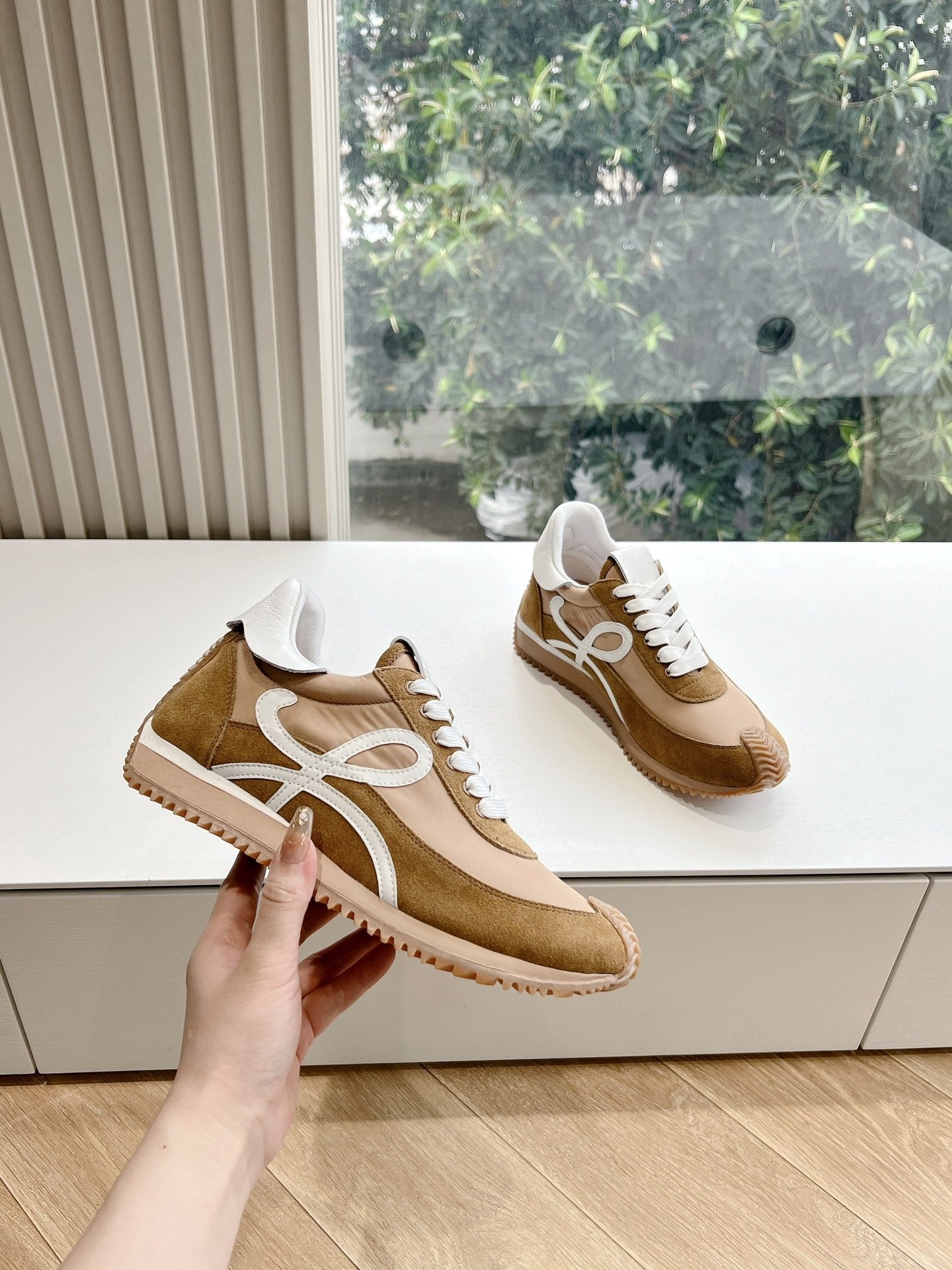 Colorblocked Dexterity Shoes