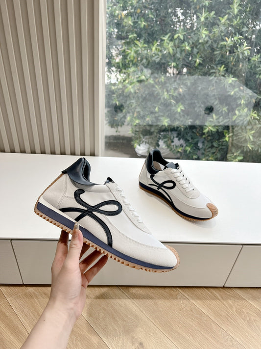 Colorblocked Dexterity Shoes