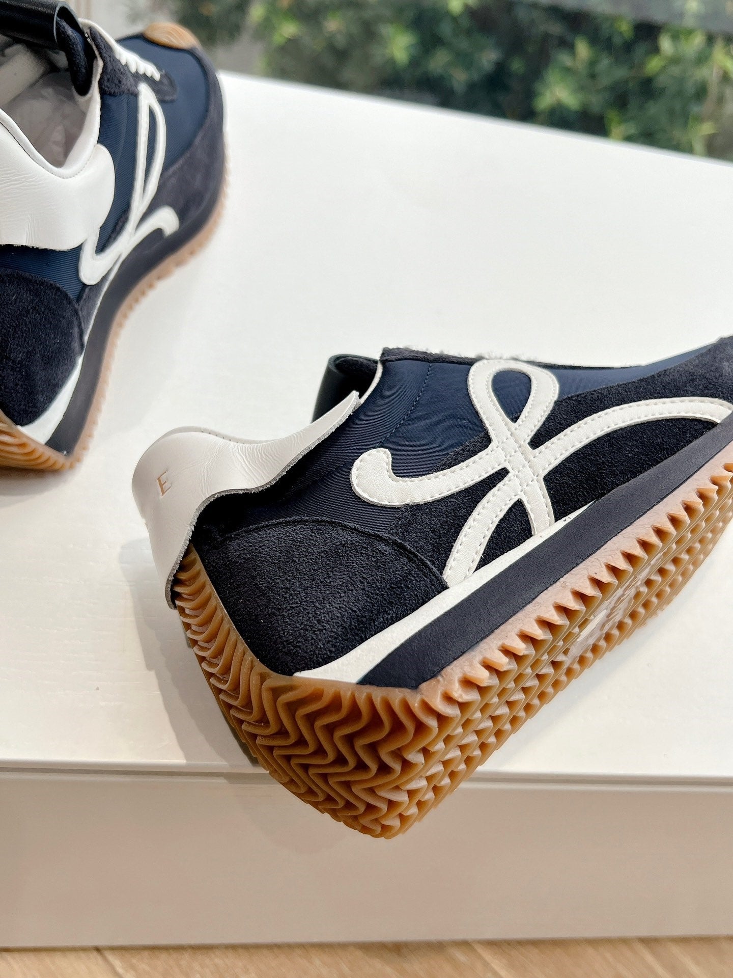 Colorblocked Dexterity Shoes