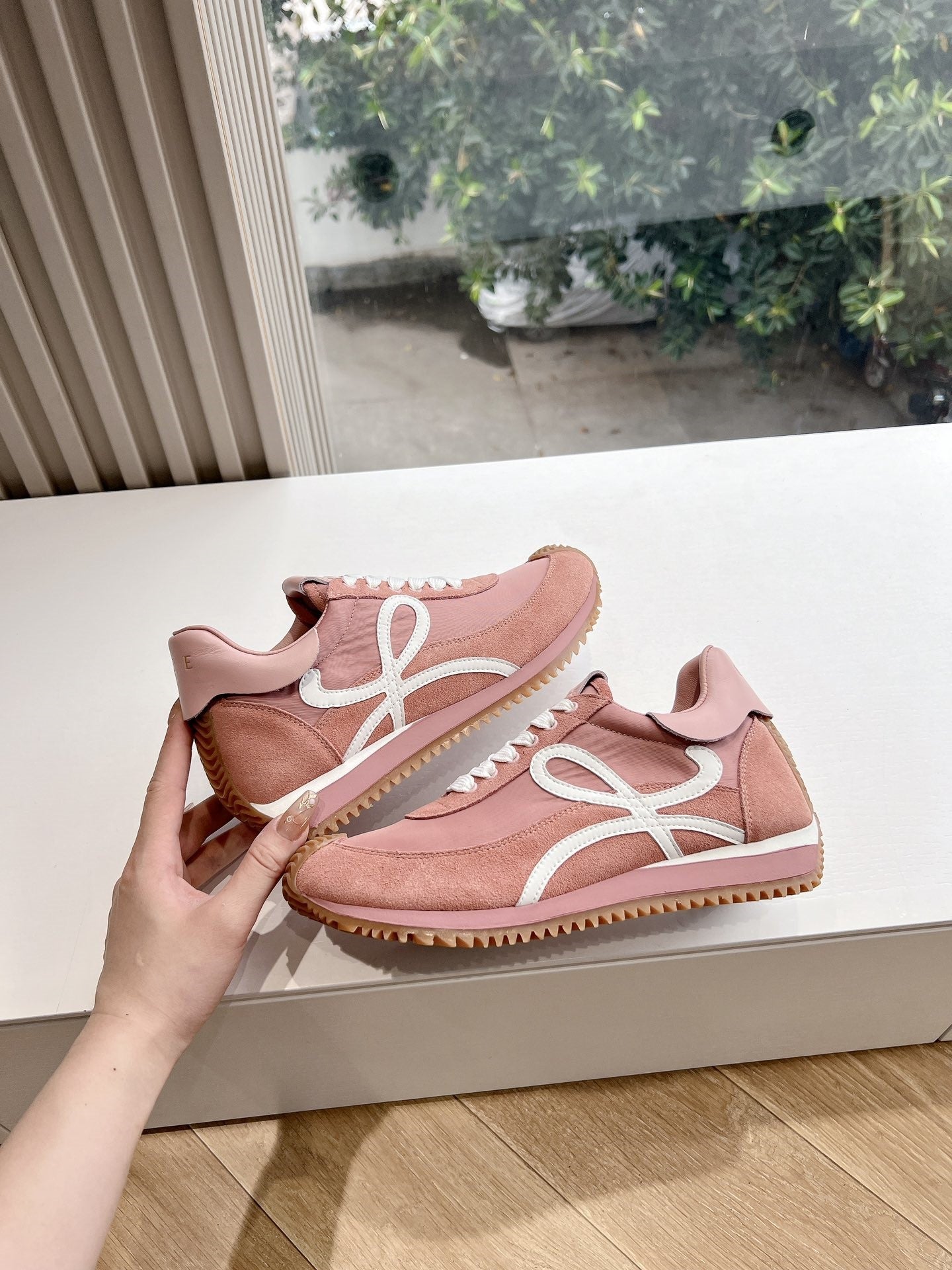 Colorblocked Dexterity Shoes