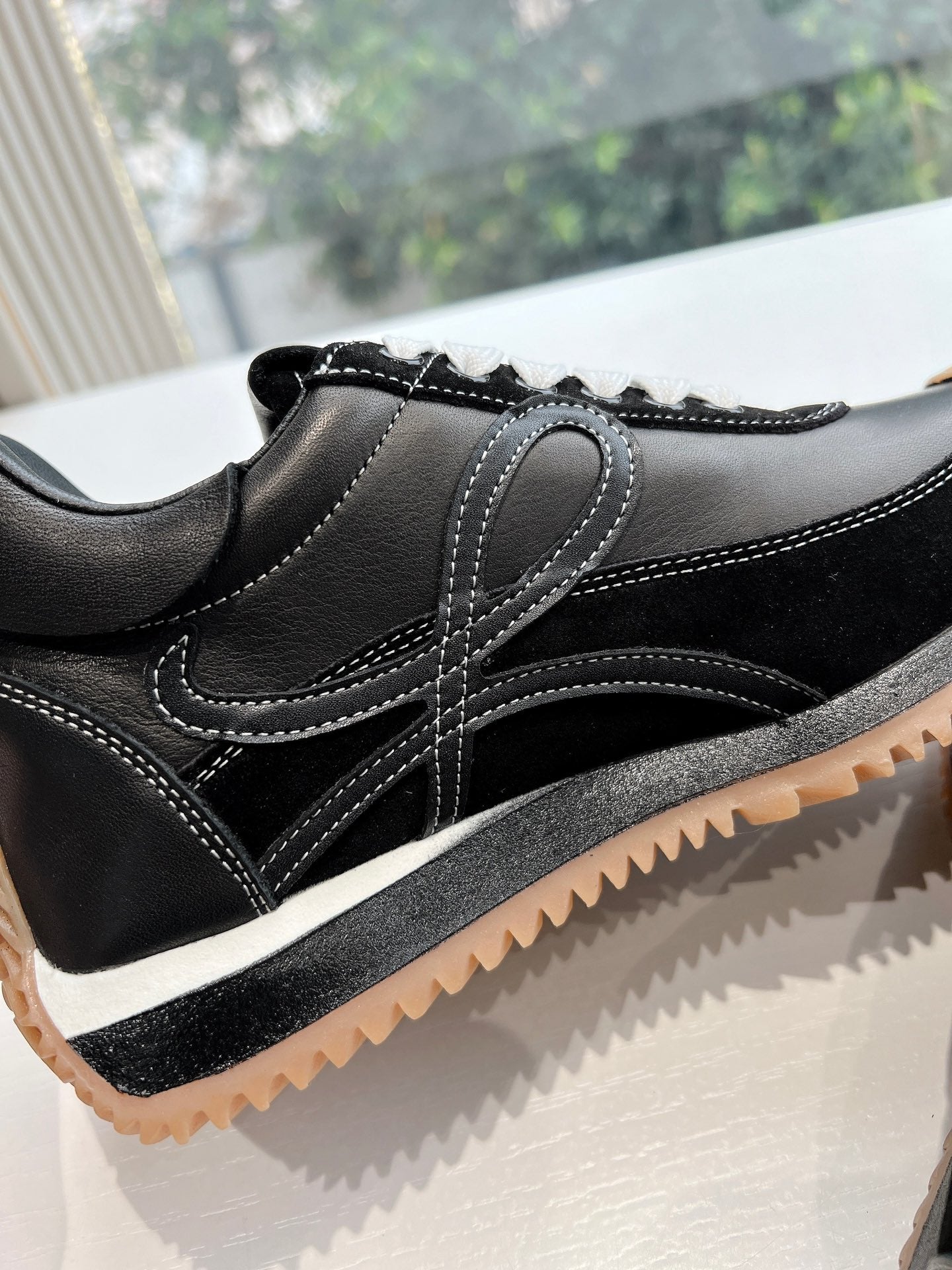 Colorblocked Dexterity Shoes