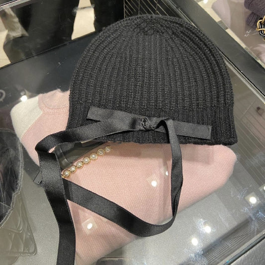 Black knitted hat