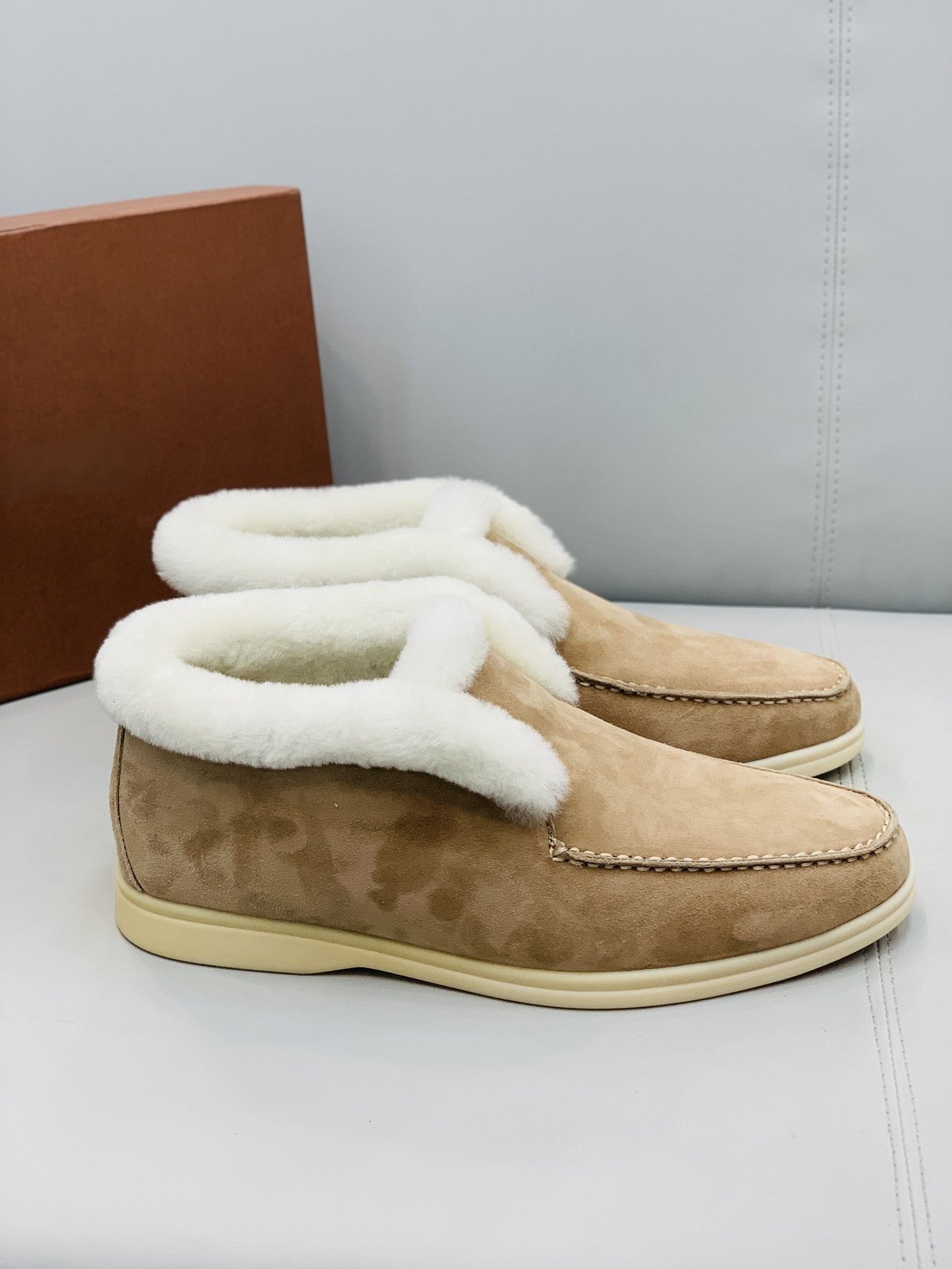 Casual loafers
