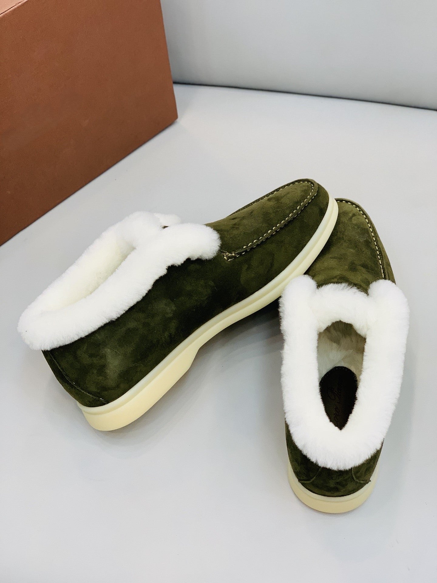 Casual loafers