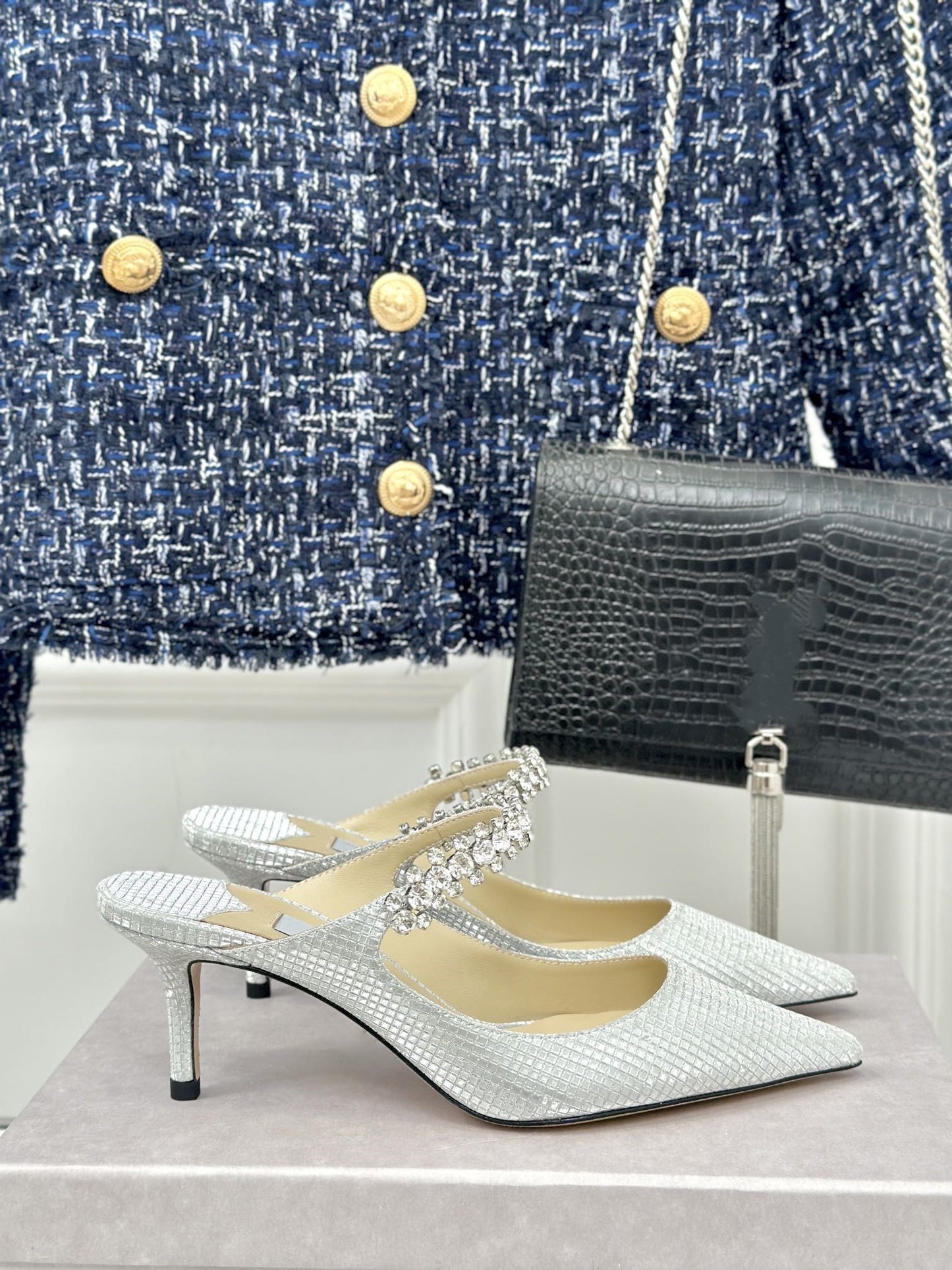Diamond chain pointed high heels